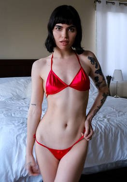 Порно с актрисой Freja Noir онлайн Brazzers